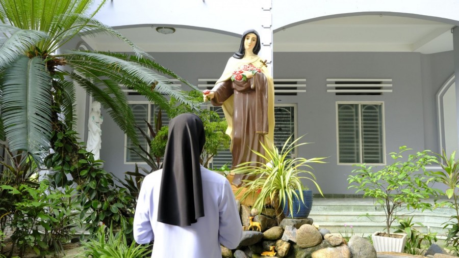 Thánh Têrêsa Hài Đồng Giêsu – Gương Sáng Cho Đời Tu Hôm Nay