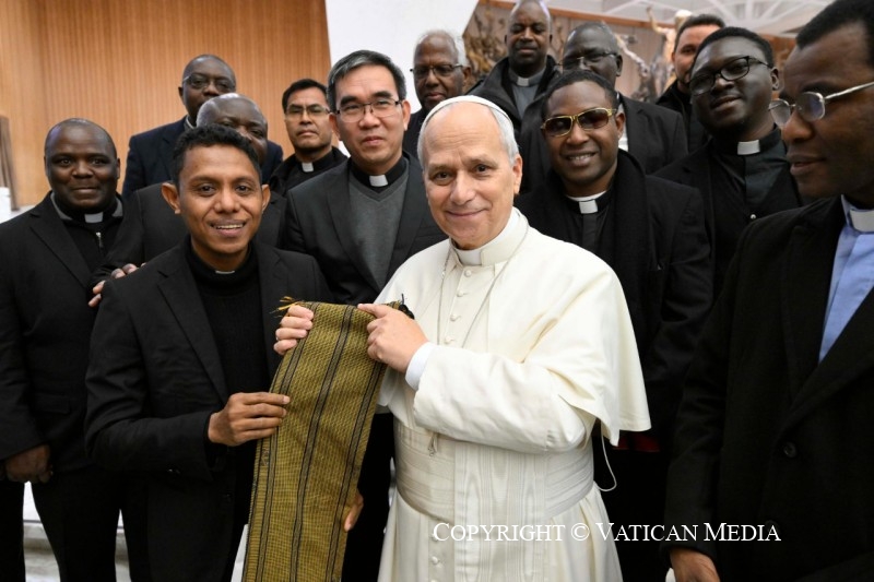 Triều yết chung, ngày 14.01.2026