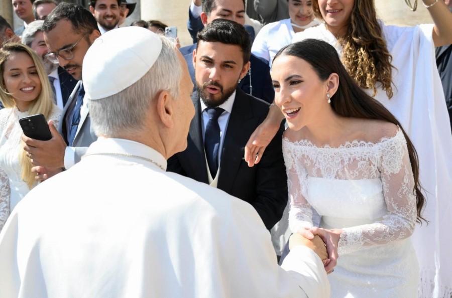 ĐTC Lêô: Gia đình là nền tảng xã hội và là “Giáo hội tại gia”