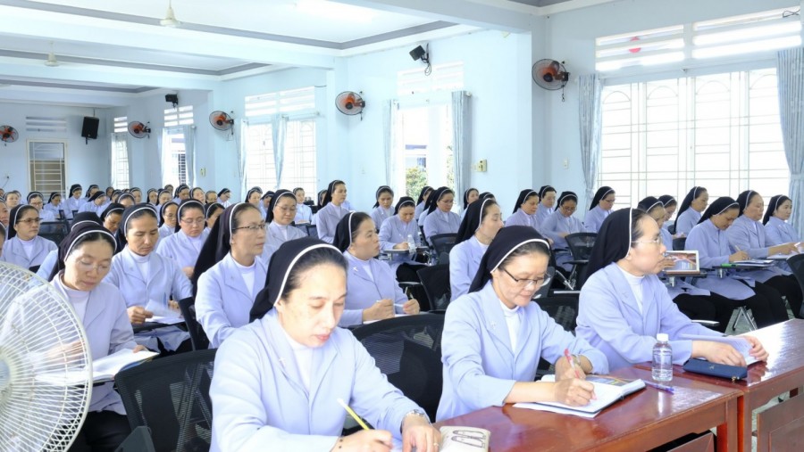 Khai Mạc Khóa Thường Huấn Và Tĩnh Tâm Thường Niên Tháng 3