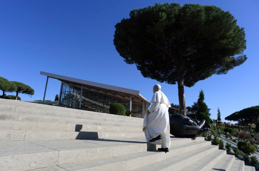 Đức Thánh Cha Lêô XIV trong lễ khánh thành và làm phép "Borgo Laudato si'"  (@Vatican Media)