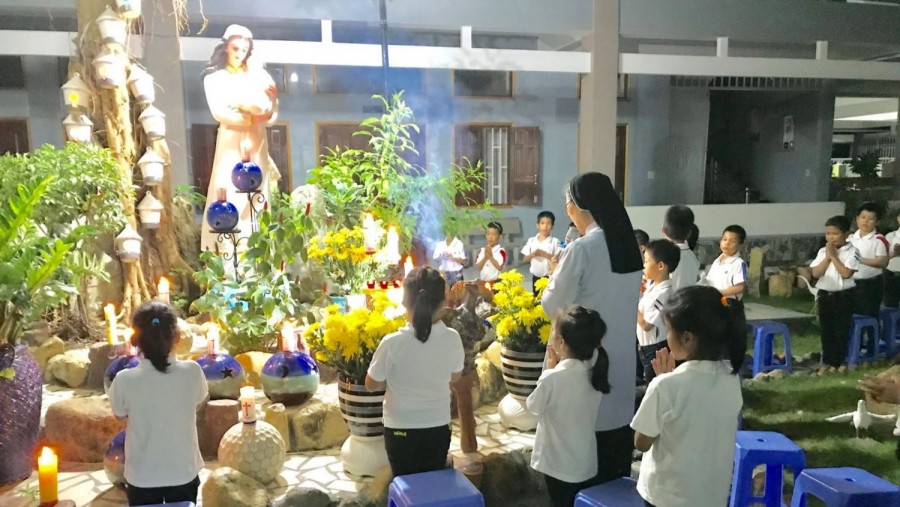 Cộng Đoàn Mang Tên Gia Đình