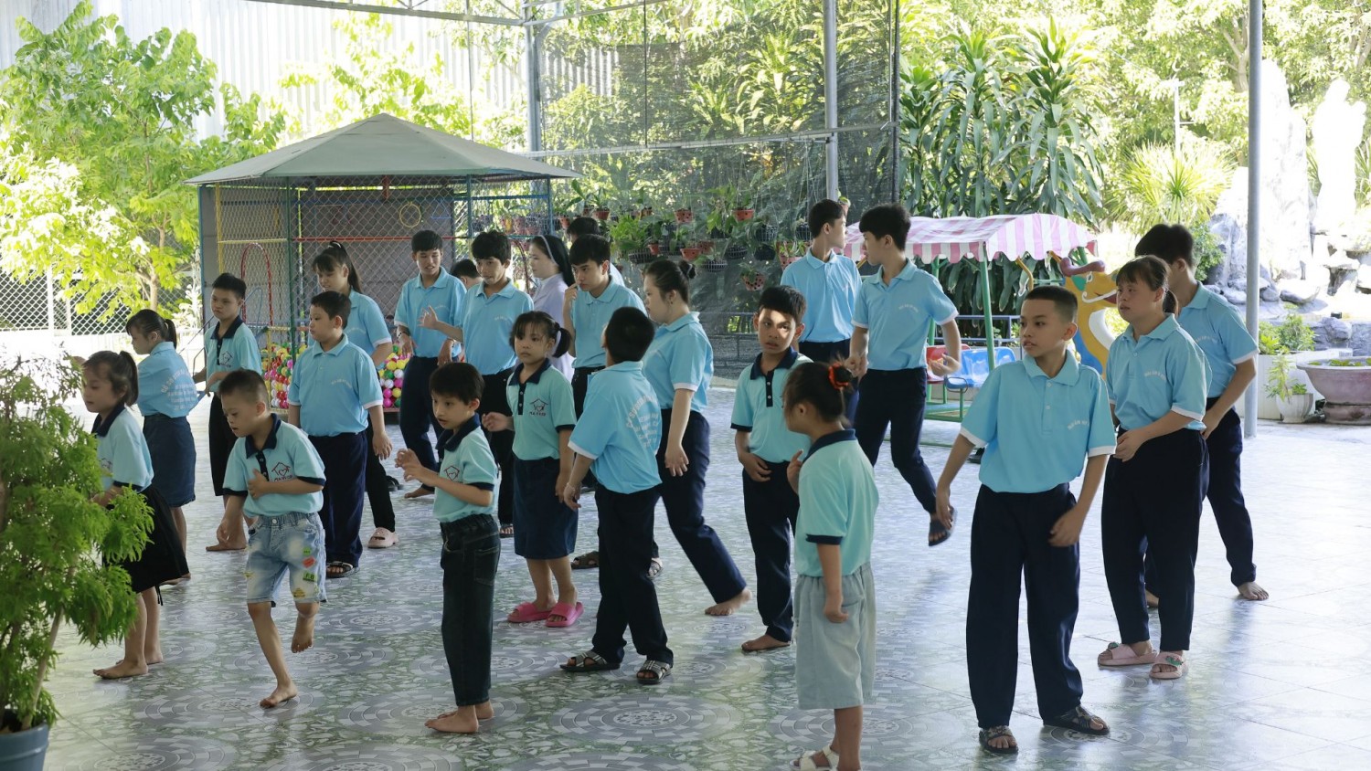 MÁI ẤM HY VỌNG