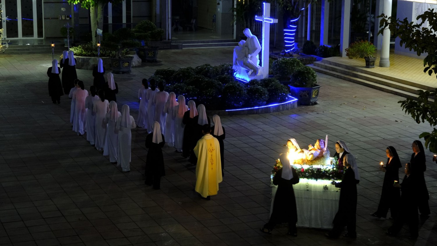 ĐÊM DIỄN NGUYỆN TỐI 24 12 2025 (10)