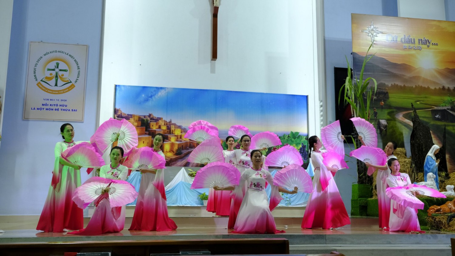 ĐÊM DIỄN NGUYỆN TỐI 24 12 2025 (5)