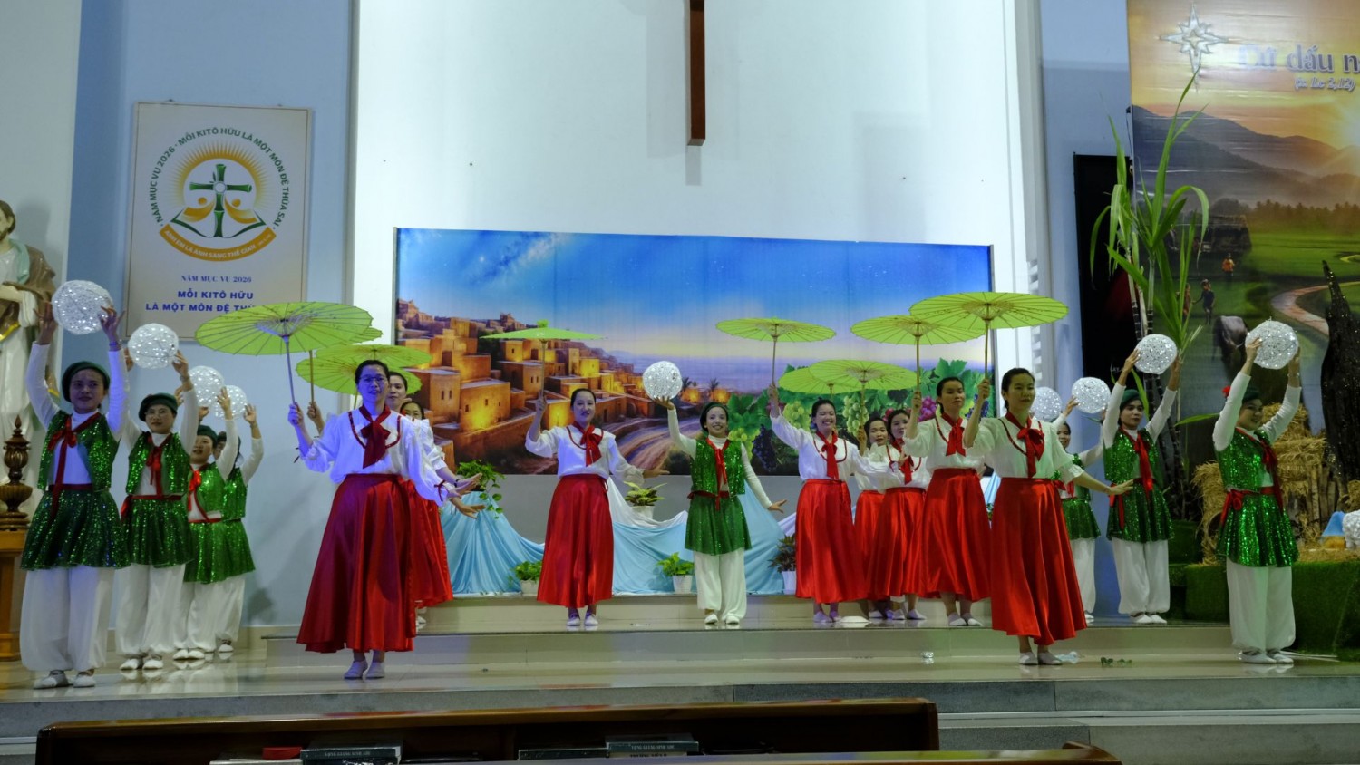 ĐÊM DIỄN NGUYỆN TỐI 24 12 2025 (7)