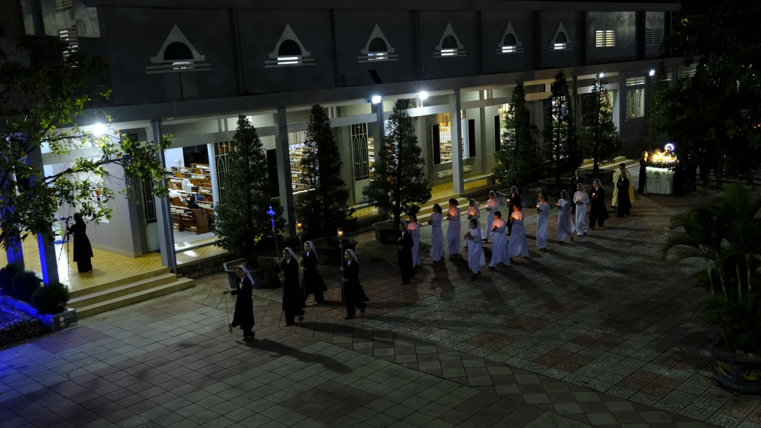 ĐÊM DIỄN NGUYỆN TỐI 24 12 2025 (9)