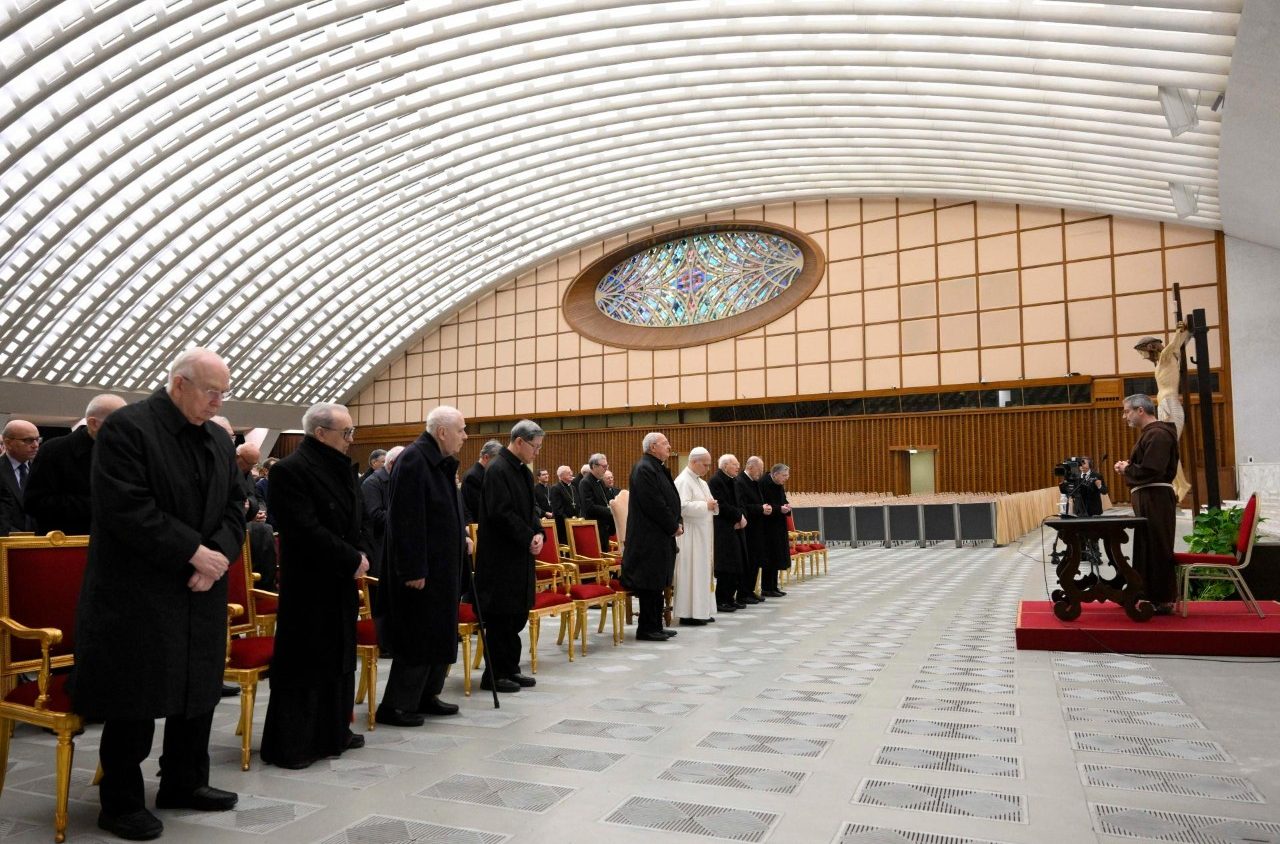 Giảng thuyết viên phủ Giáo hoàng: Hoán cải và khiêm nhường là con đường dẫn đến hòa bình