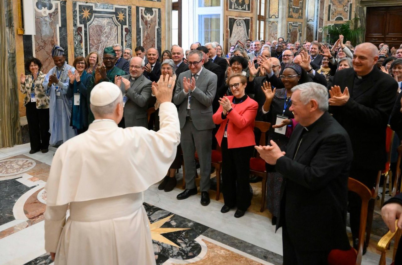 Đức Thánh Cha Lêô XIV gặp gỡ các tham dự viên Đại hội toàn thể của Phong trào Focolare   (@VATICAN MEDIA)