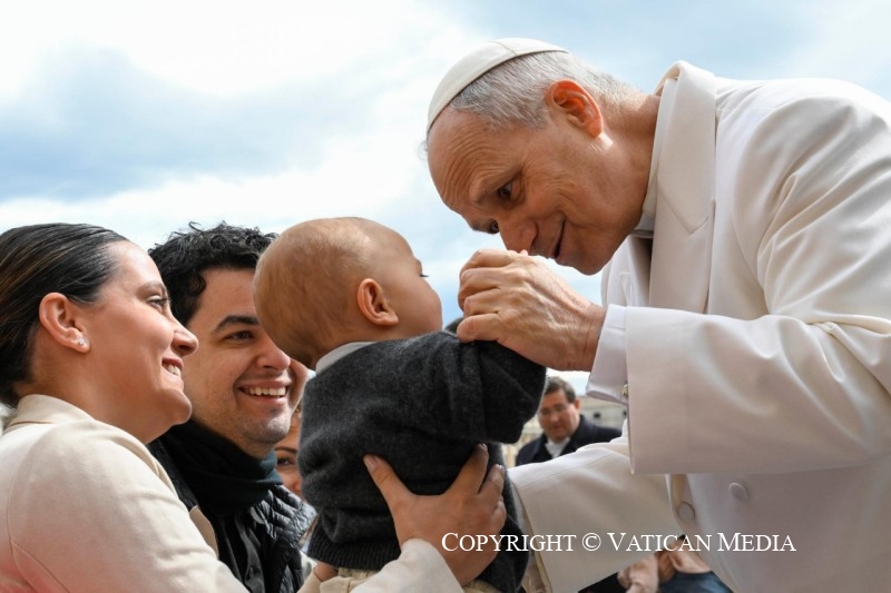 Triều yết chung, ngày 01.04.2026