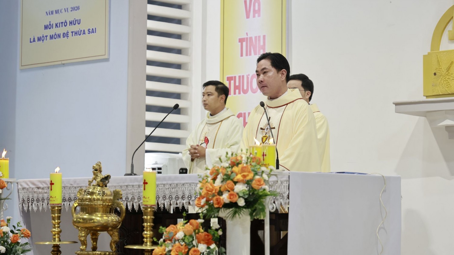 14 Tân Linh Mục Trở Về Hội Dòng Mến Thánh Giá Nha Trang Dâng Thánh Lễ Tạ Ơn (2)