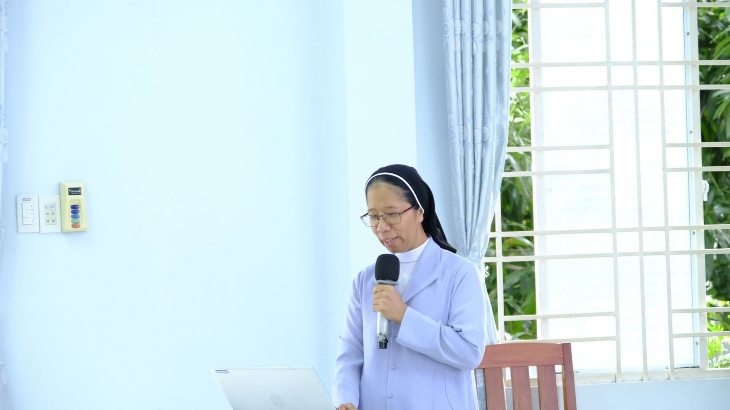 BỐN KỲ TIỀN TỔNG TU NGHỊ Cùng Nhau Lắng Nghe Để Nhận Ra Điều Chúa Muốn Cho Hội Dòng (4)