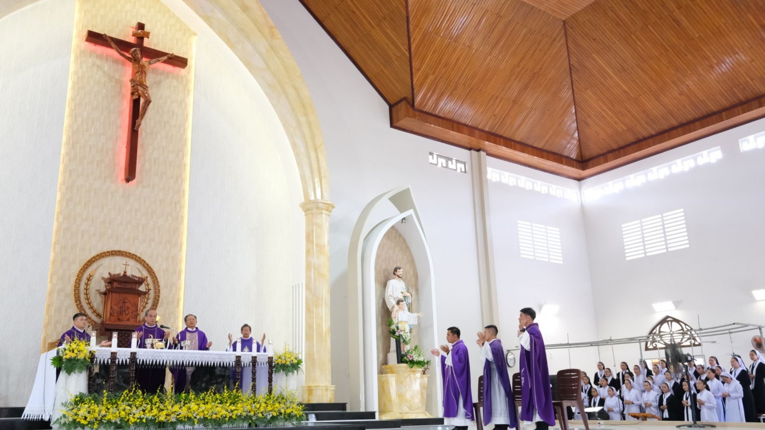 CHỊ MARIA VỀ NƠI AN NGHỈ (21)