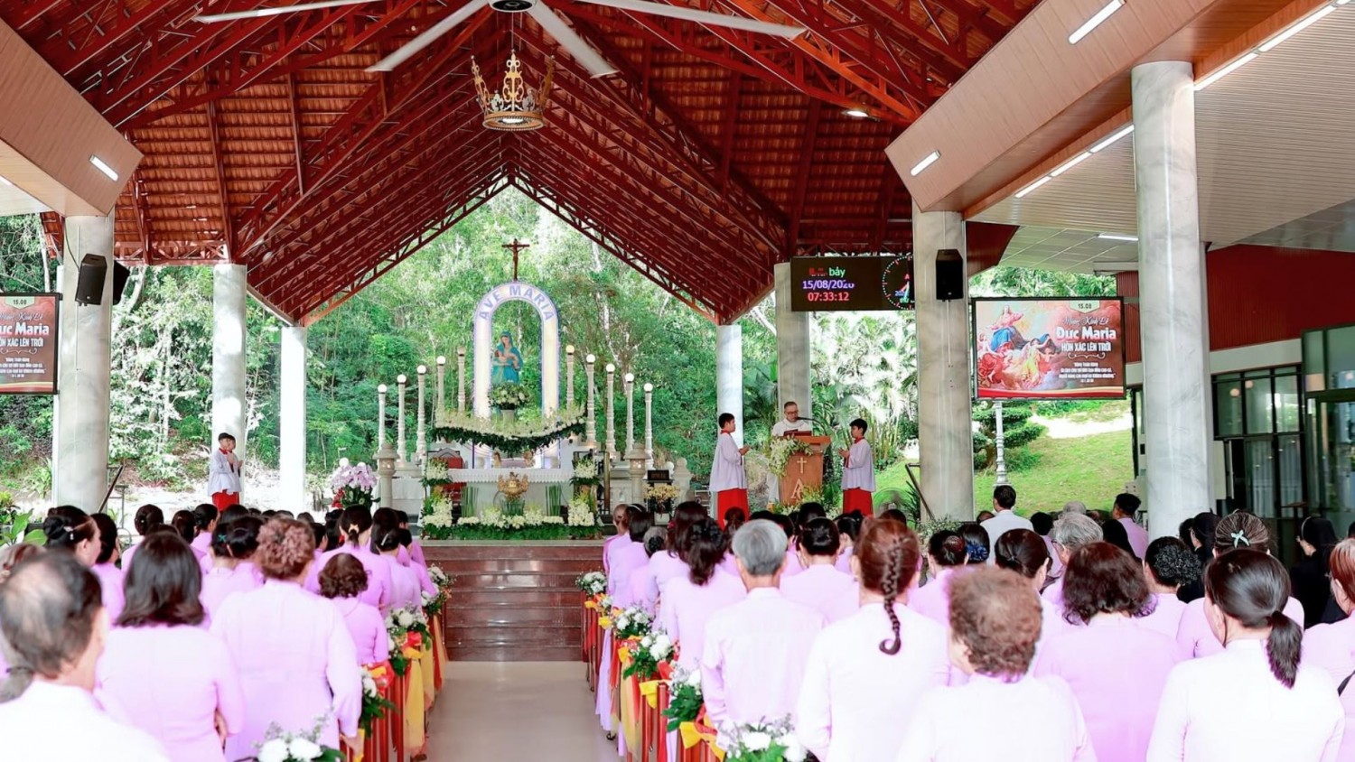 CÙNG MẸ LÊN ĐƯỜNG (3)