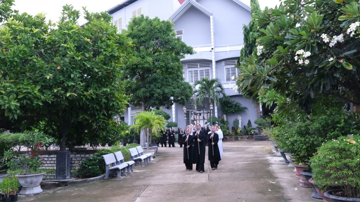 NHỮNG NGÀY TIỄN CHỊ MATTA (15)