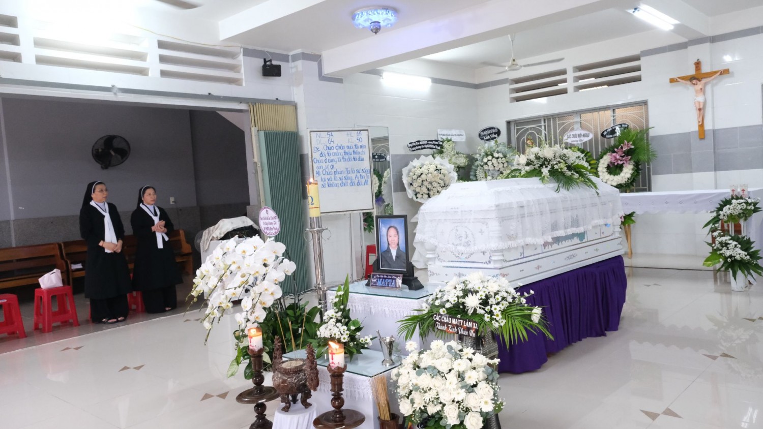 NHỮNG NGÀY TIỄN CHỊ MATTA (3)