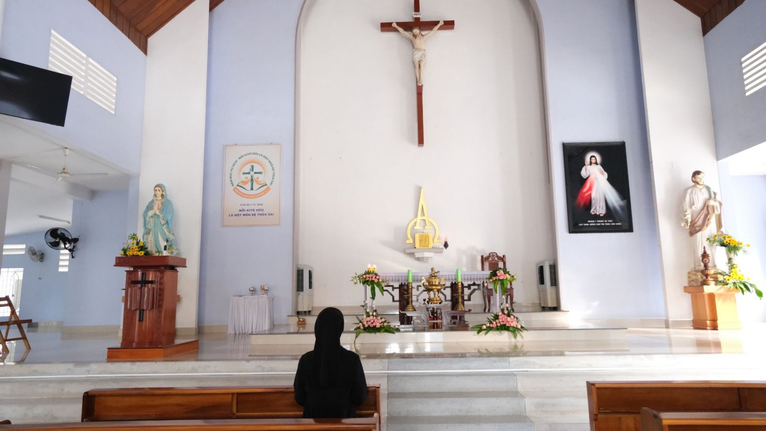 TRỞ VỀ VỚI THẬP GIÁ