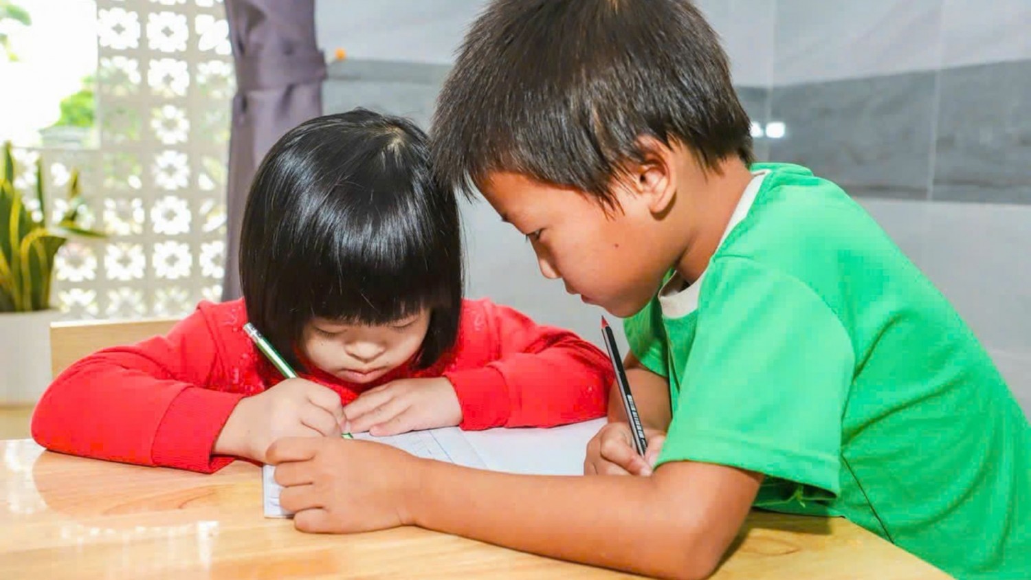 Trung tâm Khuyết tật Hồng Ân Nơi Tình Yêu Chắp Cánh Những Vầng Trăng Khuyết (3)
