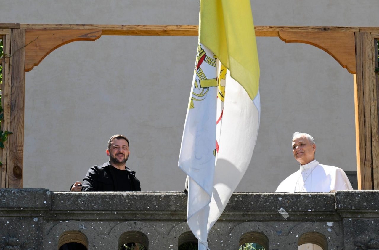 Đức Thánh Cha điện đàm với Tổng thống Zelensky, kêu gọi đình chiến vì nhân đạo tại Oleshky